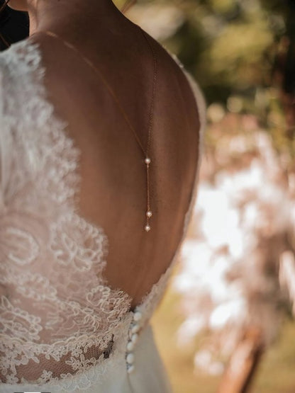 Collier mariage dos nu perles Ethan