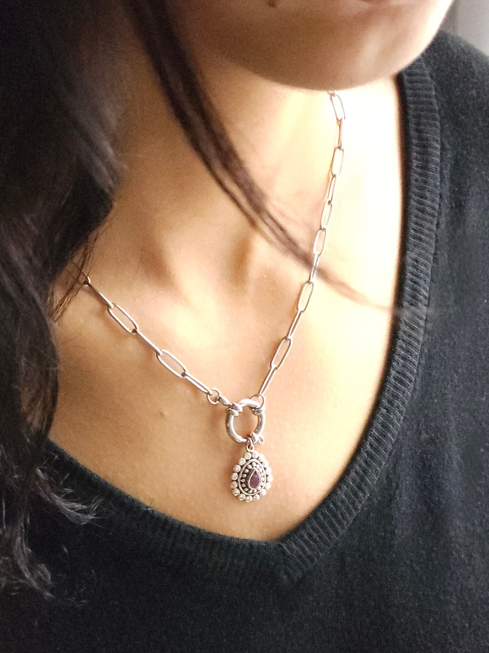 Collier goutte améthyste porte-bonheur