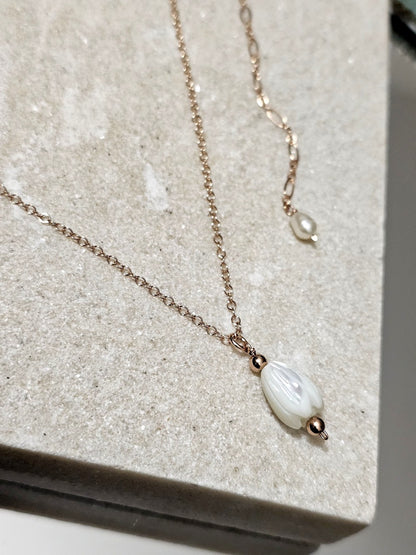 Commande personnalisée Sophie L. - Collier Jacinthe fleur de nacre rose gold filled