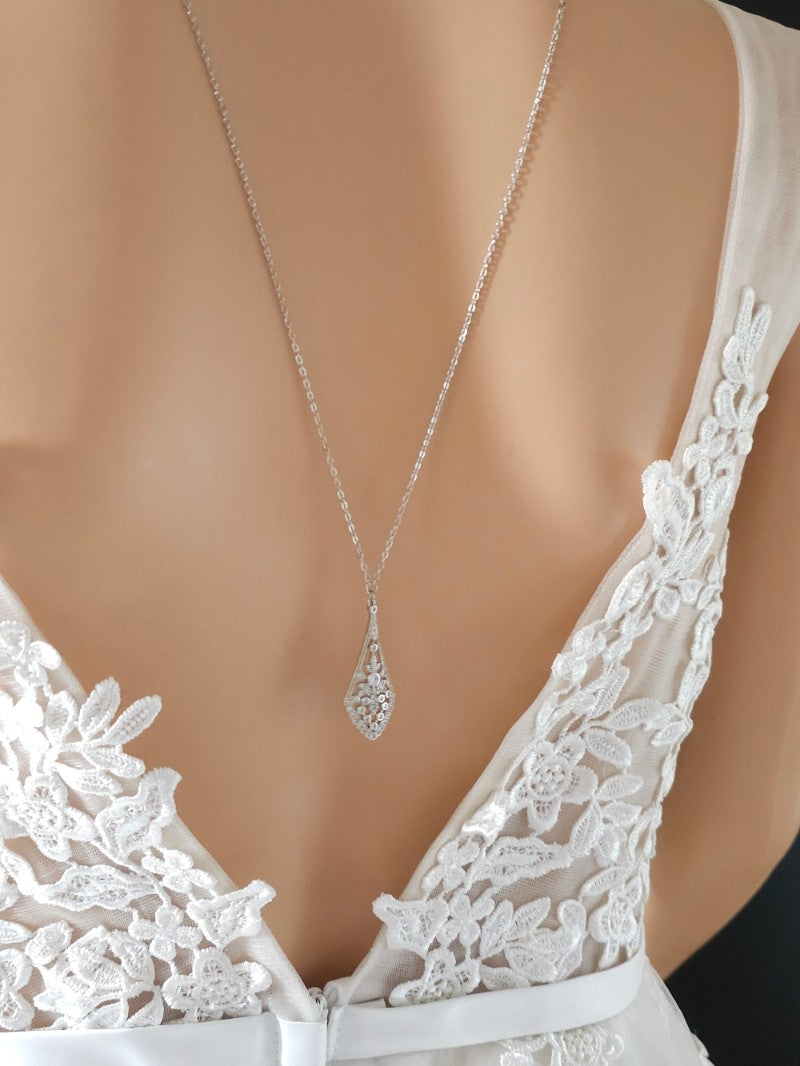 Collier mariage de dos argenté oxydes de zirconium losange allongé  - Prêt à porter
