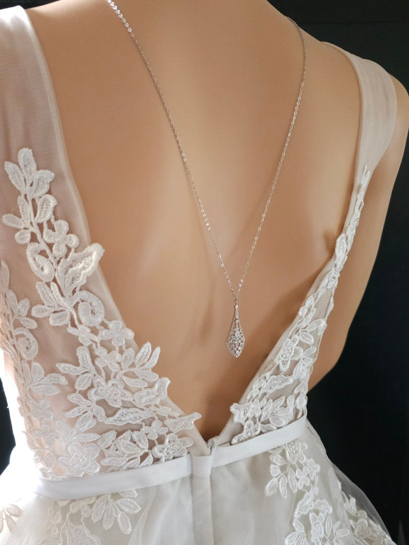 Collier mariage de dos argenté oxydes de zirconium losange allongé  - Prêt à porter