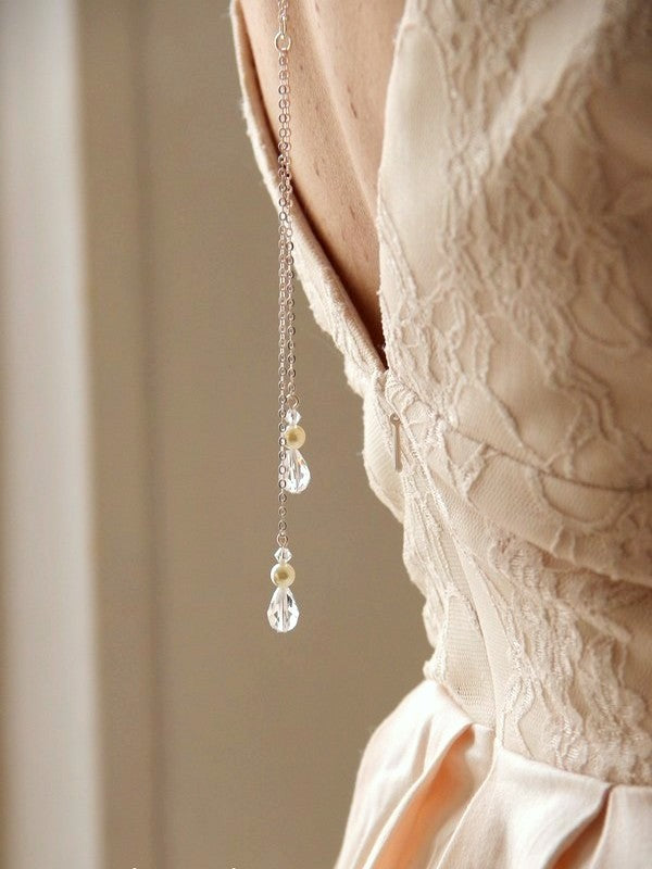 Collier mariage de dos deux pendants et gouttes en cristal