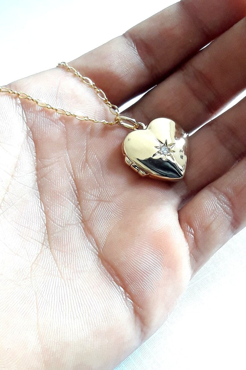Pendentif coeur cassolette porte-photo et zirconium