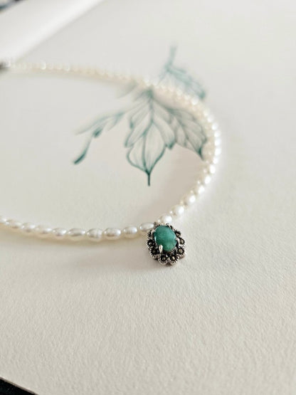 Collier tour de cou perles grains de riz et pendentif marcassites Ora