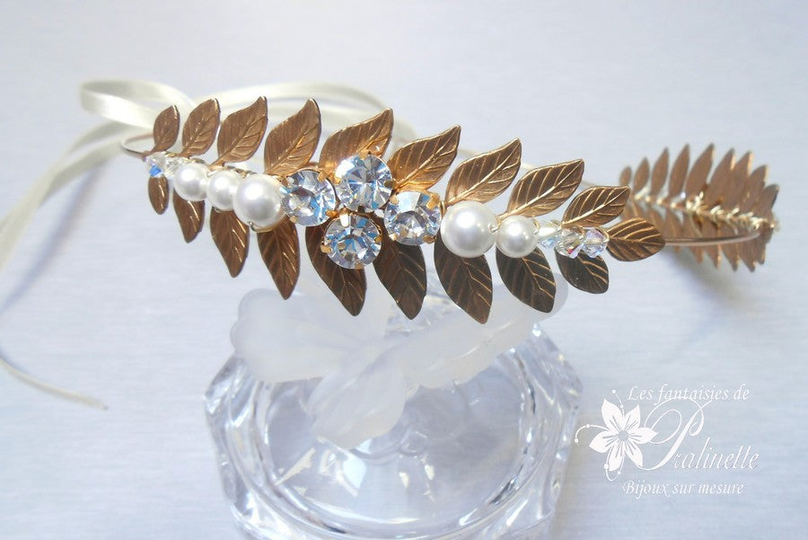Couronne de mariage deux branches de feuilles de laurier dorées rebrodées de cristal