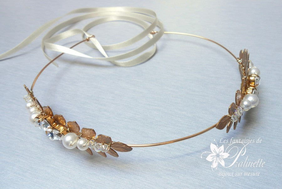 Couronne de mariage deux branches de feuilles de laurier dorées rebrodées de cristal