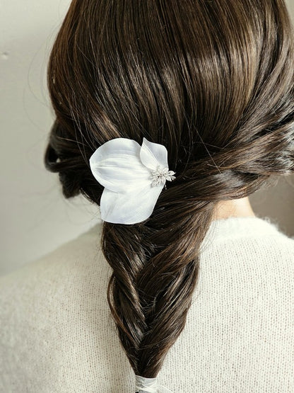 Peigne cheveux mariage pétales et zirconium