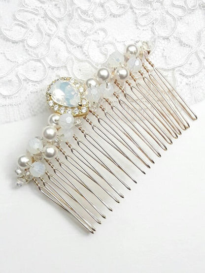 Peigne mariée blanc opal cristal et perles