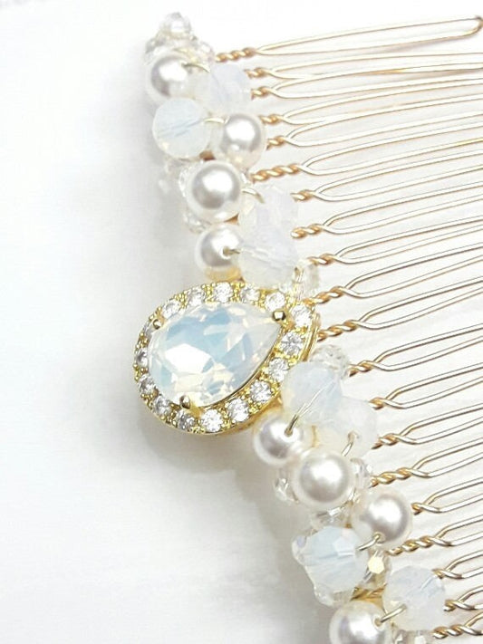 Peigne mariée blanc opal cristal et perles