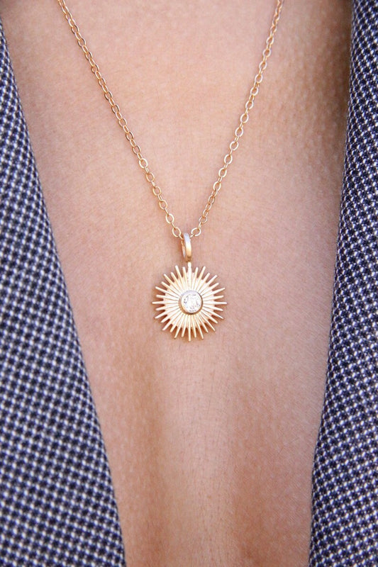 Collier gold filled et plaqué or soleil strass