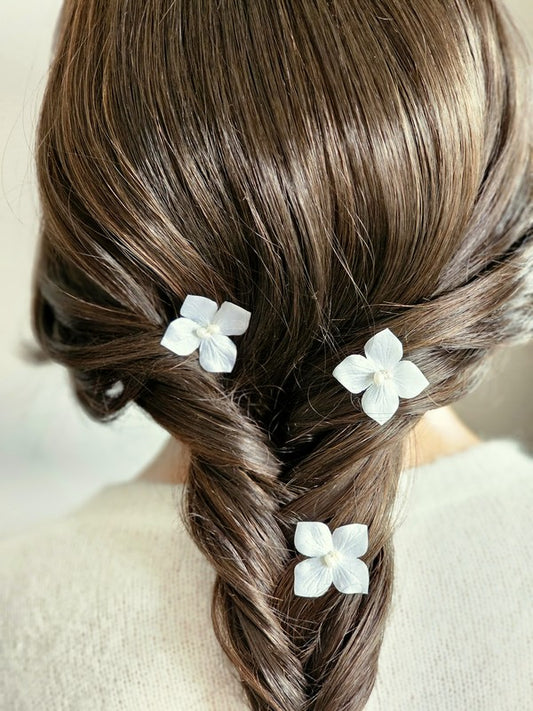 Pic Friska fleurs en satin accessoire de coiffure pour mariage