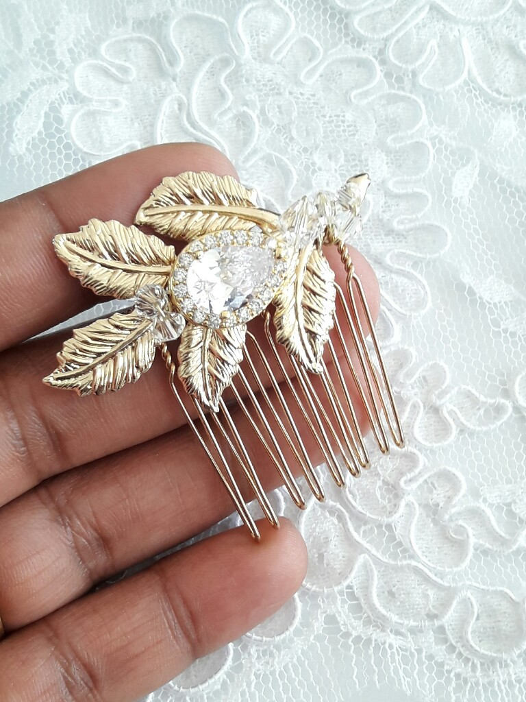 Tiena peigne mariage feuilles cristal et oxydes de zirconium